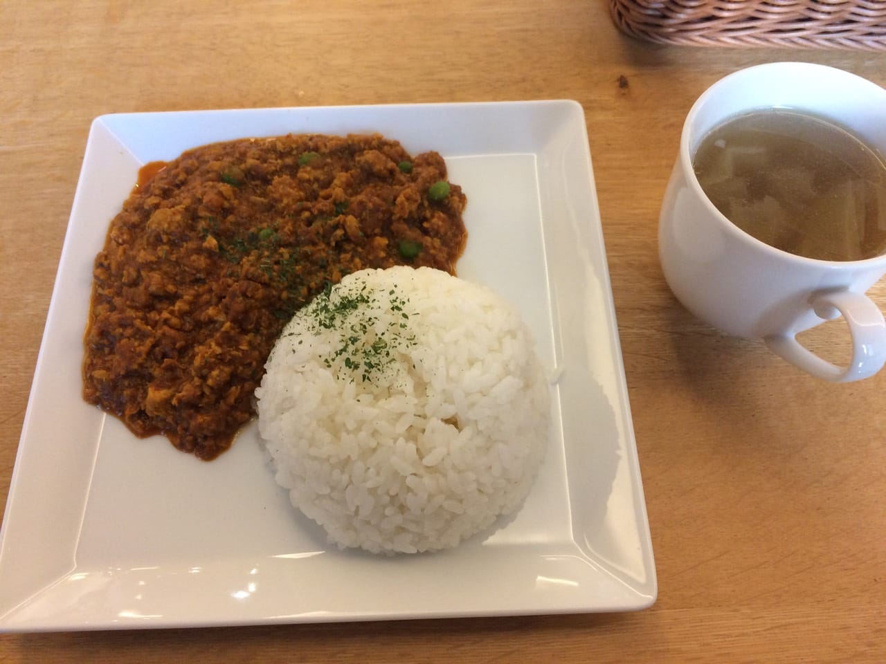 Halal keema curry with rice and soup at Cafe Crossroads, JICA Chubu