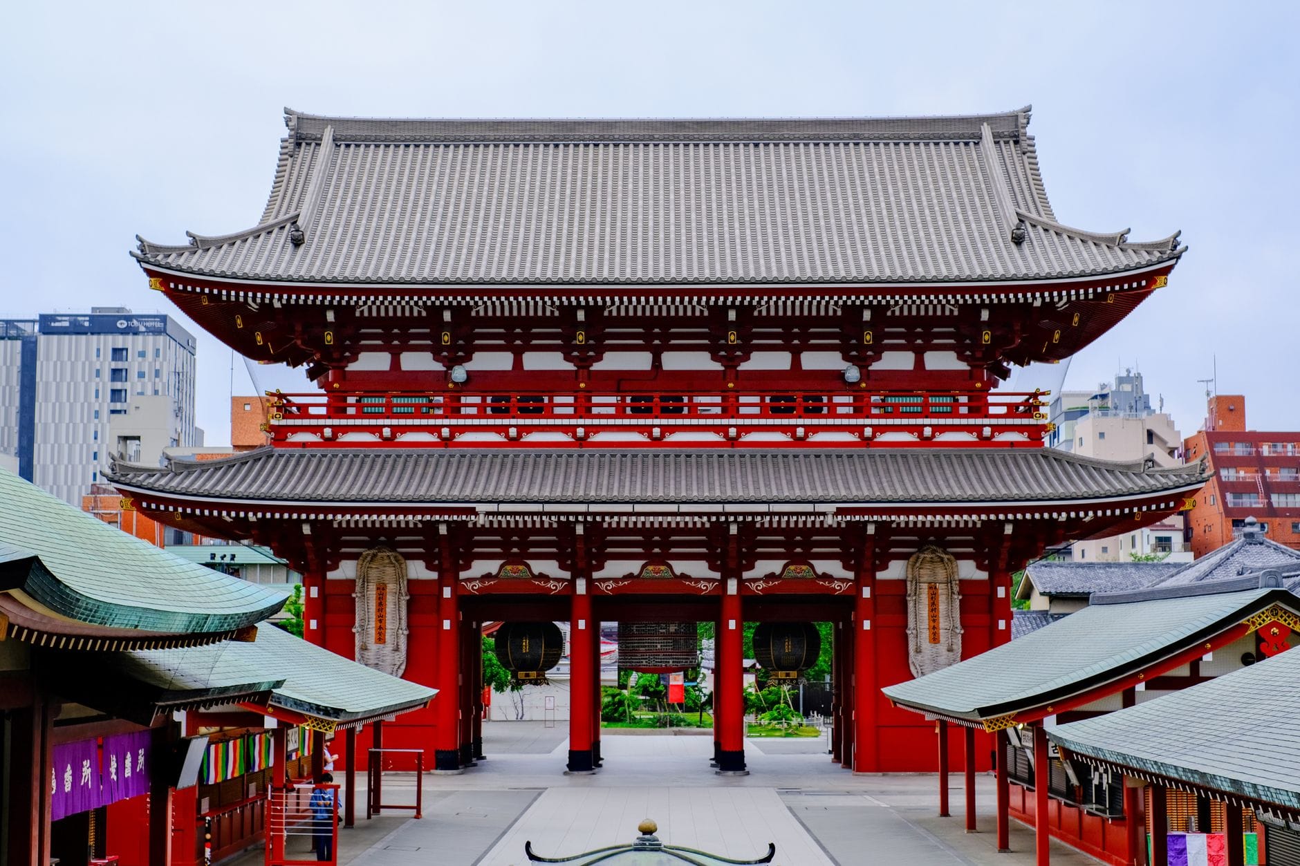 Senso-ji Temple gate in Asakusa, Tokyo