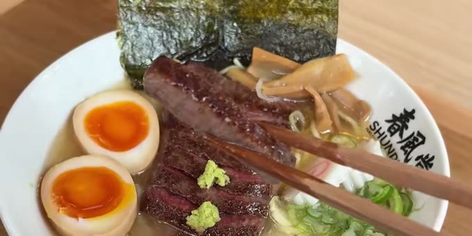 HALAL WAGYU RAMEN & BEEF CUTLET SHUNPUDOU 春風堂